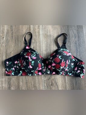 Torrid Size 50B Floral Seamless T-Shirt Bra - Black with Skull Red & Pink Roses